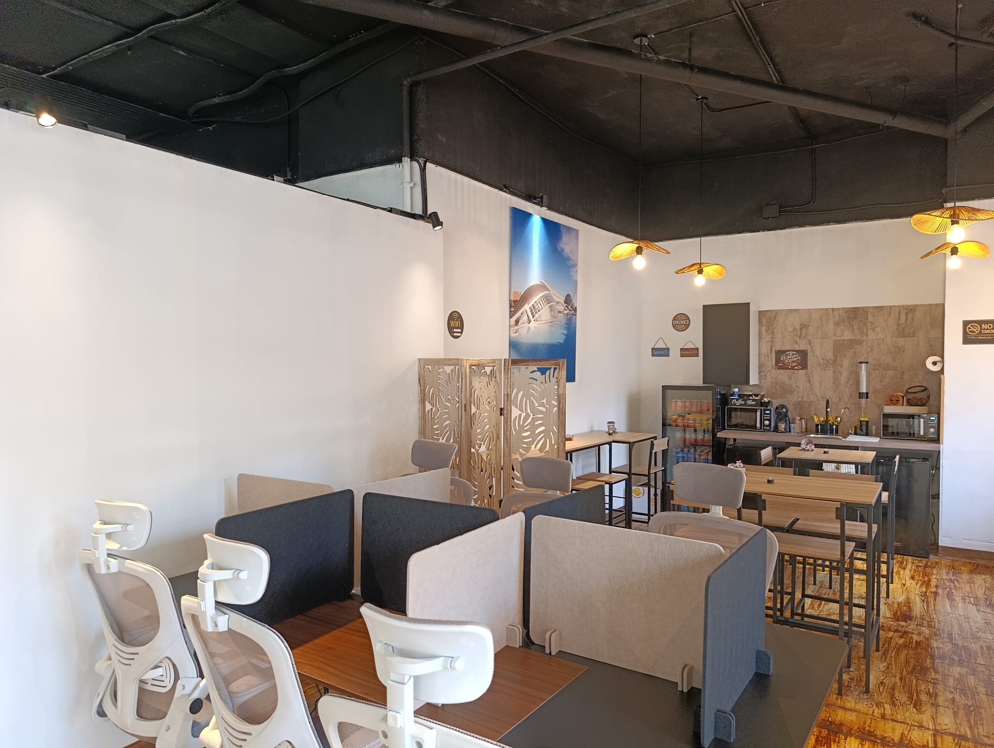 Espacio de coworking a 165€ al mes puesto fijo